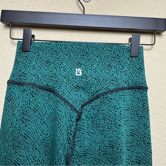 Women’s BuffBunny Evolve Jacquard Legging Size S Poison Ivy Nucleus Green Black - Picture 7 of 9